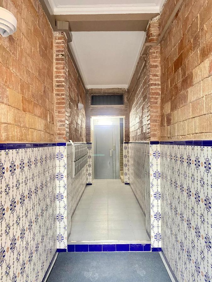 Lovely Loft Near Barcelona Center Bagian luar foto